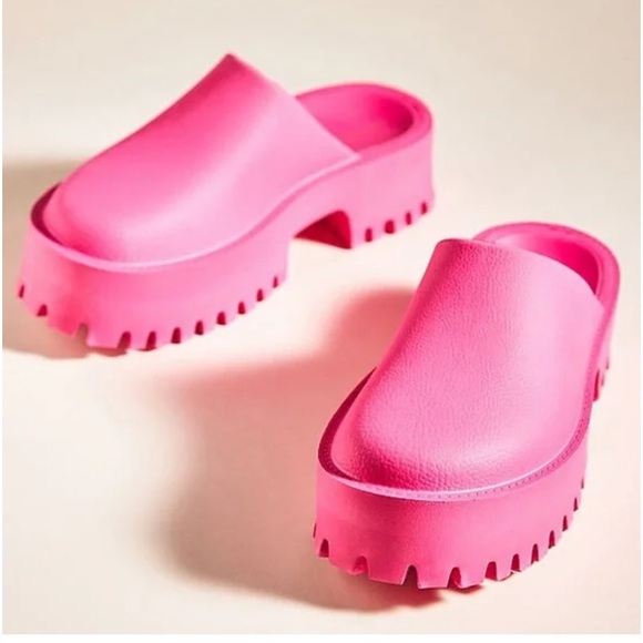Jeffrey Campbell Shoes - SALE! Free People Jeffery Campbell pink slip on clogs mules 7 new!